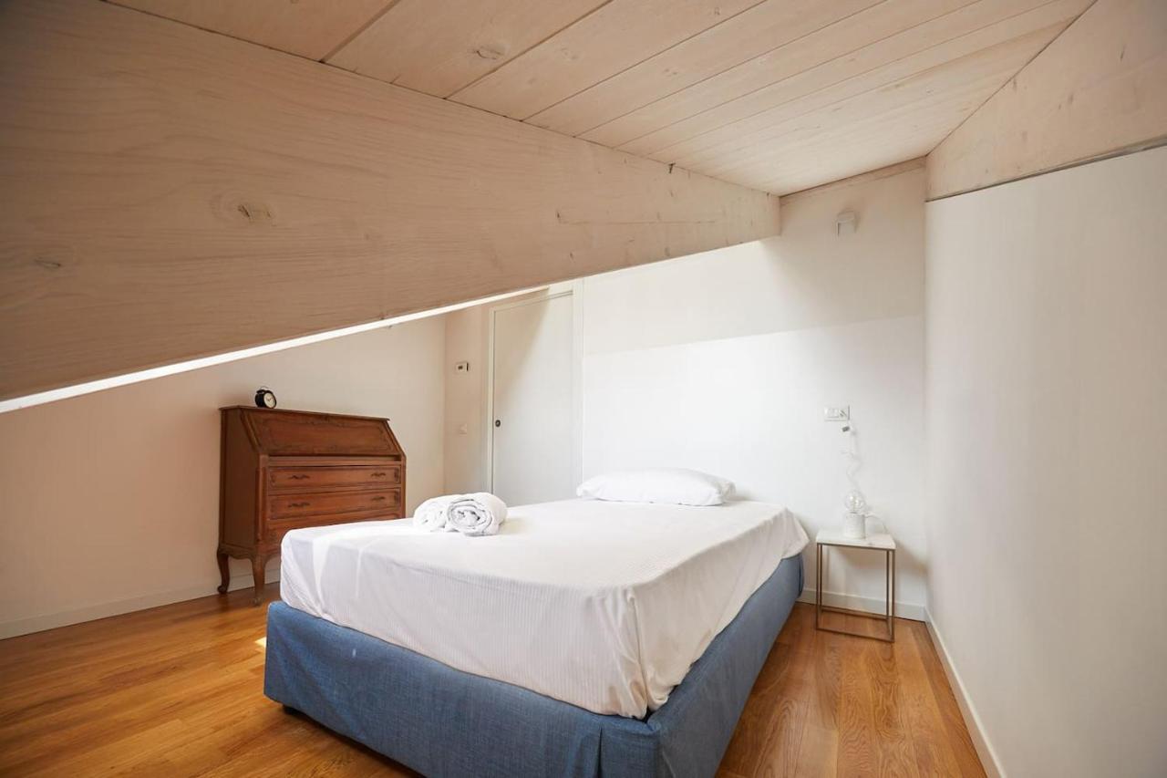 Ferienwohnung The Attic 18 Mailand Exterior foto