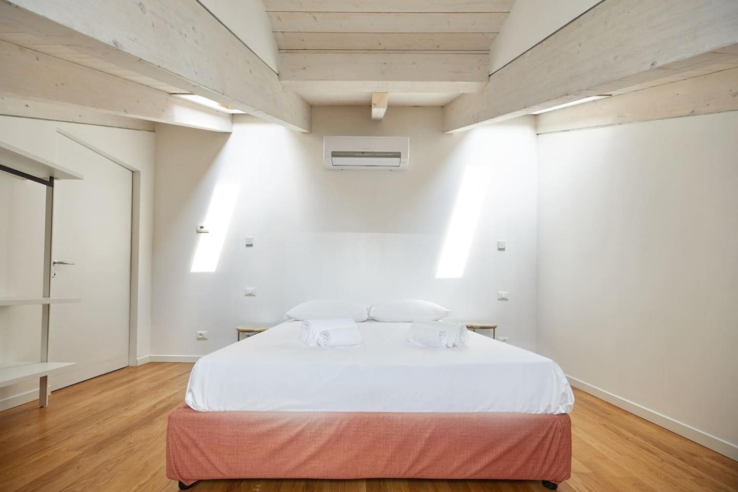 Ferienwohnung The Attic 18 Mailand Exterior foto