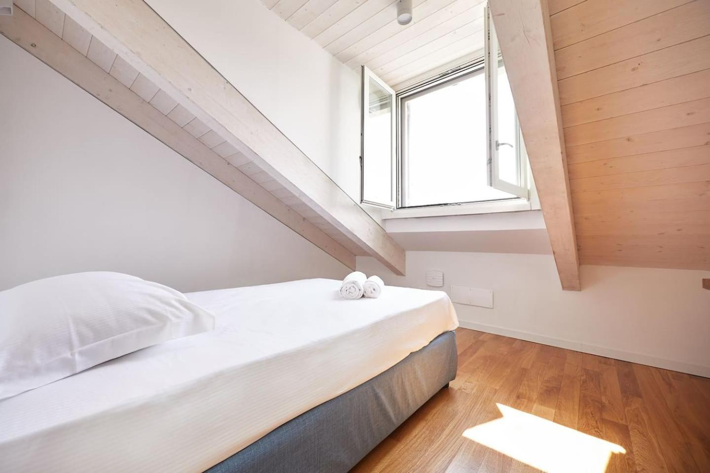 Ferienwohnung The Attic 18 Mailand Exterior foto