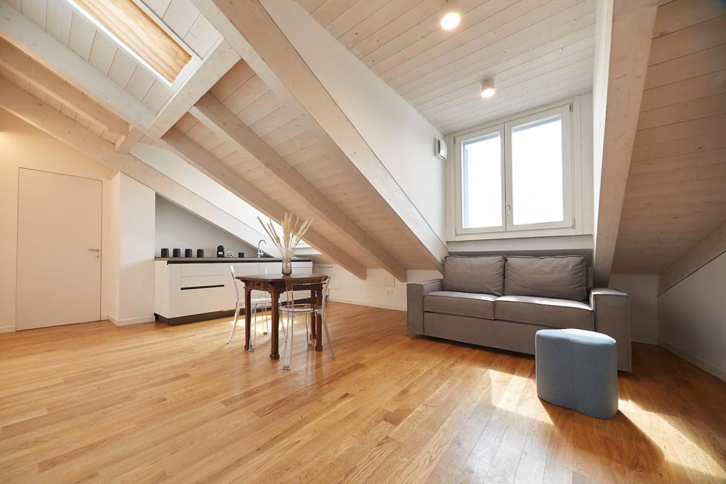 Ferienwohnung The Attic 18 Mailand Exterior foto